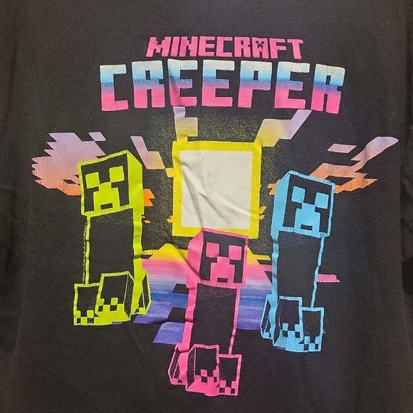 Old Navy "Mincraft Creeper" Black Tee SIZE 10/12 - Picture 3 of 7